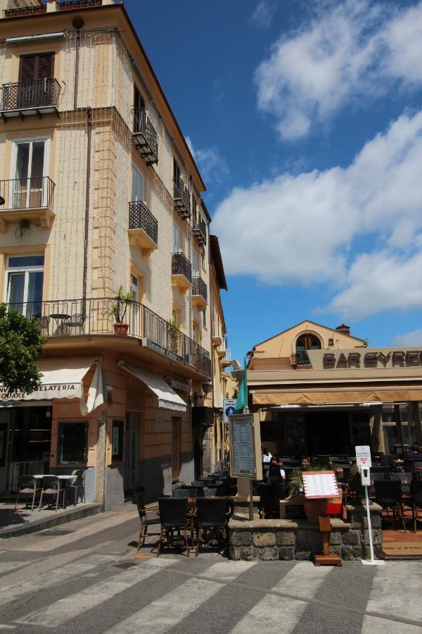 Piazza Tasso Max 1 Apartman Sorrento Kültér fotó